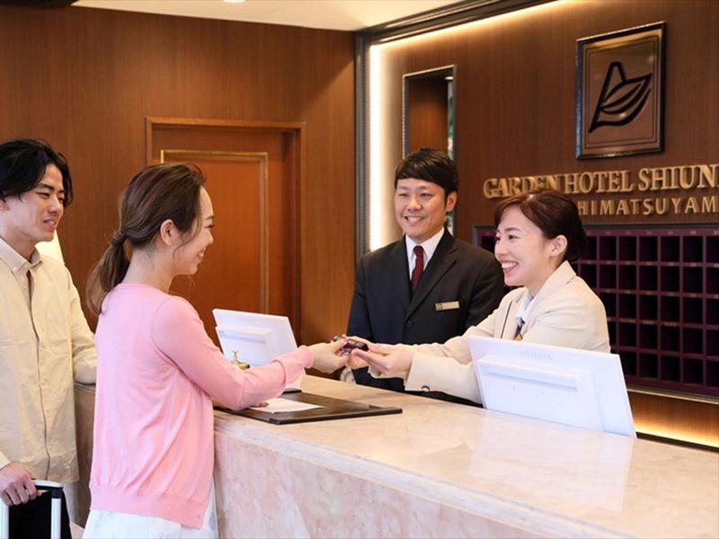 株式会社ミドルウッド