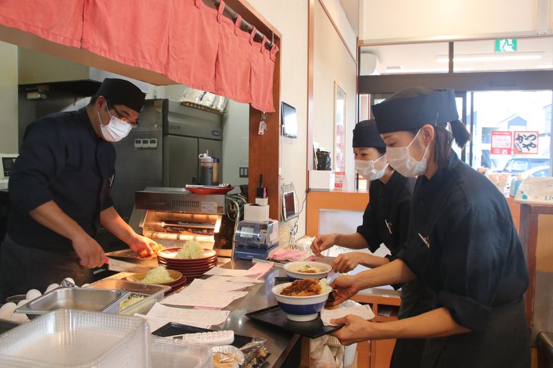かつや　横浜長津田店のアルバイト・バイト求人情報-05