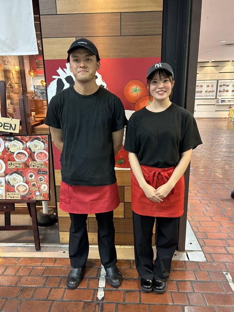 真っ赤ならーめん とまこ　三ノ宮センタープラザ店のアルバイト・バイト求人情報-03