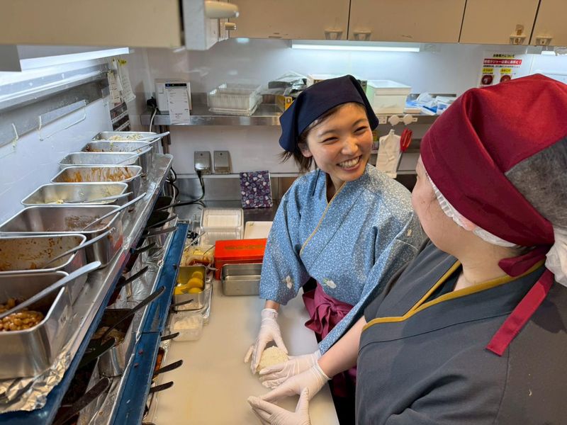 おにぎりこんが　日本橋高島屋店のアルバイト・バイト求人情報-06
