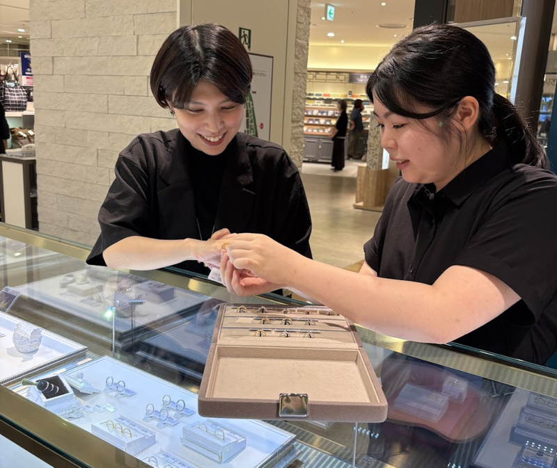 Sirena Azzurro大丸東京店のアルバイト・バイト求人情報-02