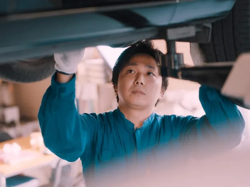 オンライン　自動車整備士|自社整備工場で安心してスキル取得