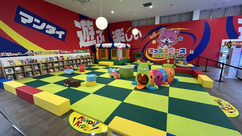 アミューズメントパーク万代　トリアス久山店のアルバイト・バイト求人情報-05