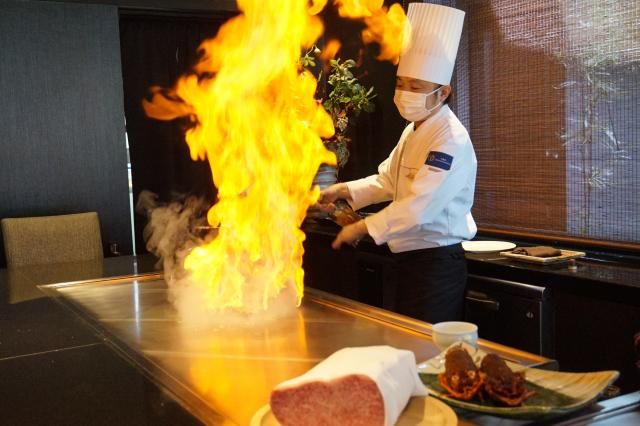 鉄板焼ＴＳＵＫＩＮＯＵＳＡＧＩの求人・転職情報