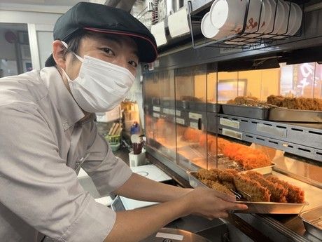 デリカテッセン　とんかつ新宿さぼてん 東十条商店街店GHの求人4