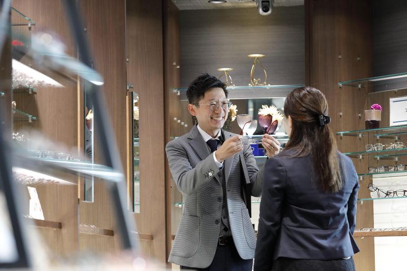 株式会社　メガネトップ