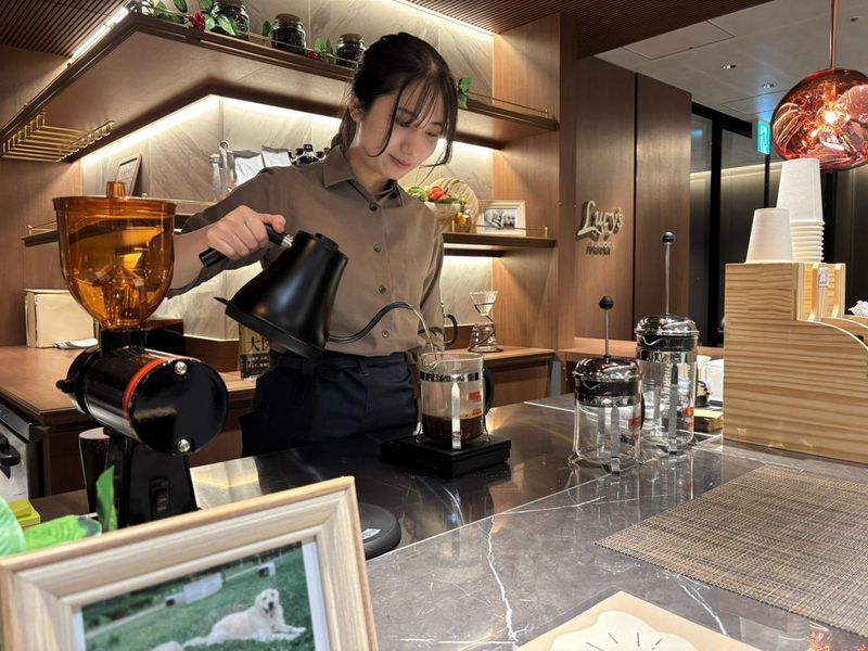 Lusy'sFukuokaのアルバイト・バイト求人情報-07