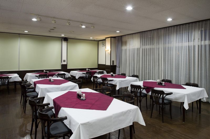 青野運動公苑アオノスポーツホテル・テニスクラブのアルバイト・バイト求人情報-04