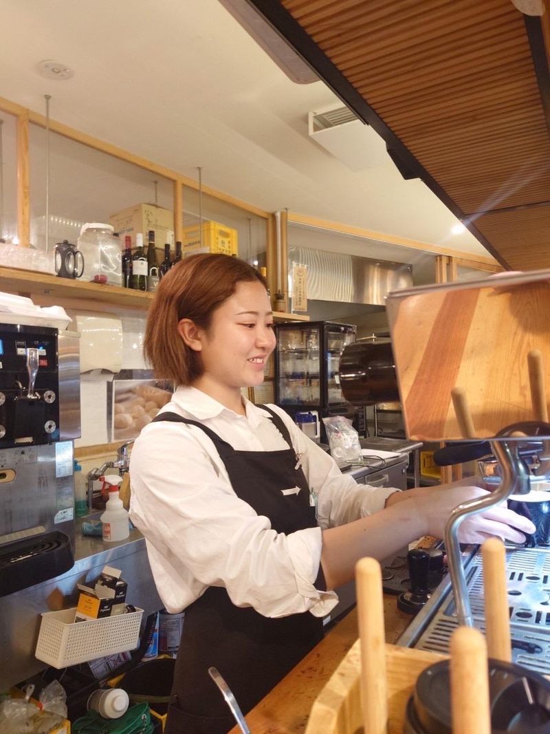 株式会社グッドフェローズダイニング　BlackSmith　PREMIUM　GARDENのアルバイト・バイト求人情報-02