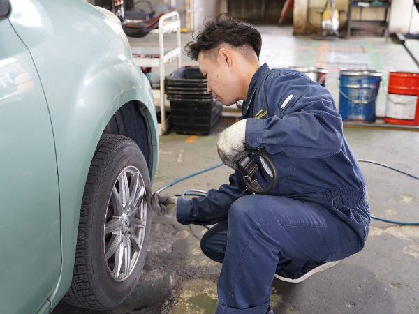 株式会社吉田自動車のアルバイト・バイト求人情報-02