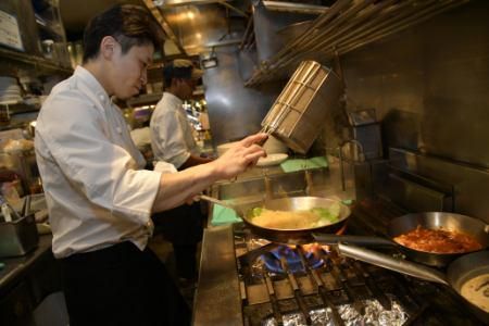 AWkitchen 新丸ビルのアルバイト・バイト求人情報-02