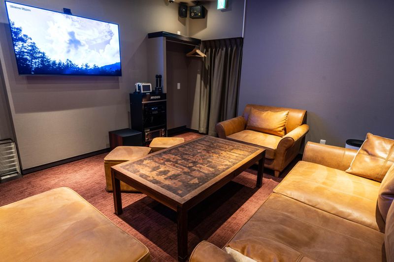 Whisky Bottle Bar Bull 北新地店のアルバイト・バイト求人情報-04