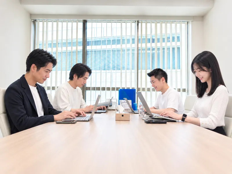 ＣＯＭＦＯ株式会社の求人・転職情報