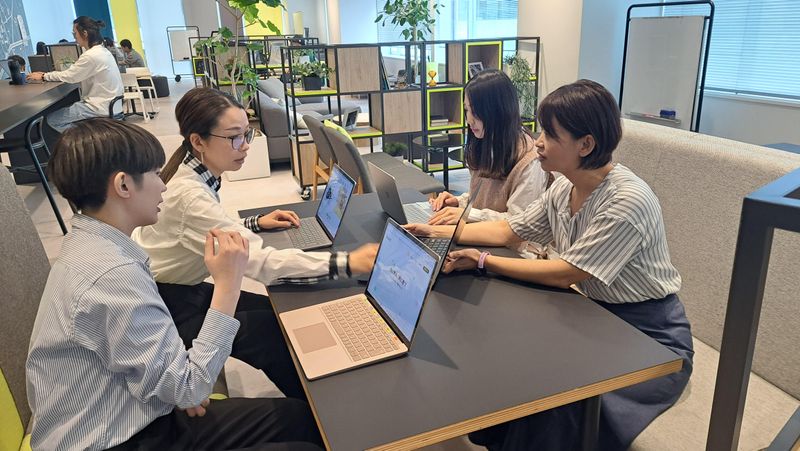 Capri 東急プラザ銀座店のアルバイト・バイト求人情報-01