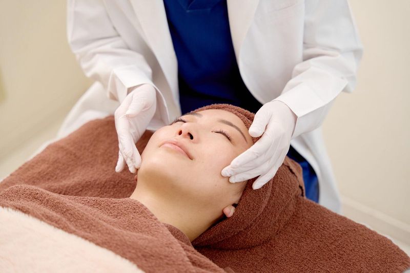 フェミークリニック新宿院のアルバイト・バイト求人情報-02