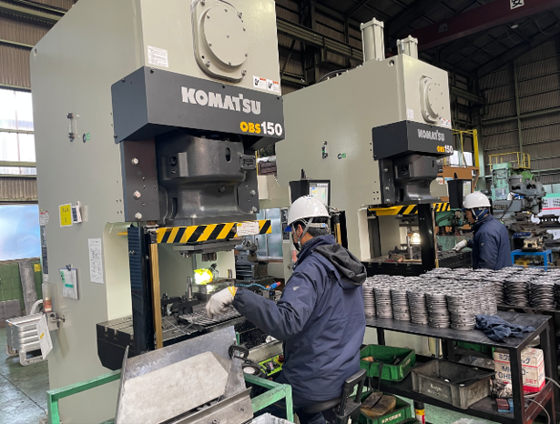 日綜産業株式会社　鍛造事業部のアルバイト・バイト求人情報-04