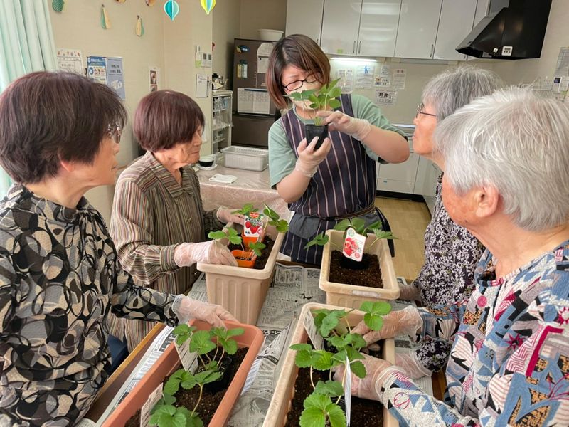 グループホームねんりんはうす西都台のアルバイト・バイト求人情報-02