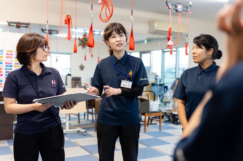 株式会社ベストライフ　リハビリ特化型デイサービスリハビックス那覇店のアルバイト・バイト求人情報-04