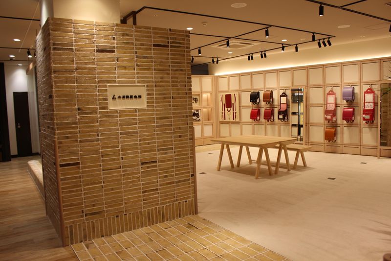 株式会社土屋鞄製造所　童具店・南町田のアルバイト・バイト求人情報-02