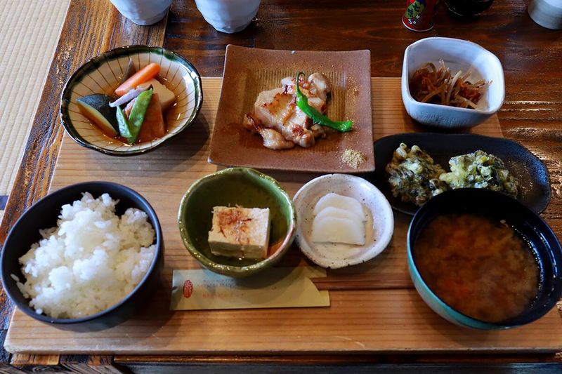 かまど炊きご飯　御厨(みくりや)のアルバイト・バイト求人情報-04