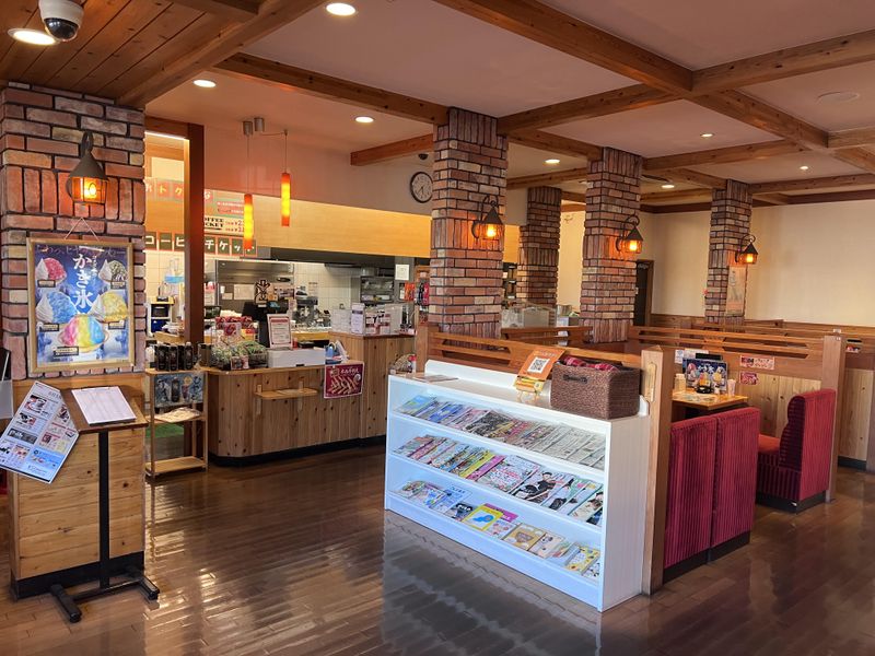 コメダ珈琲店福山新涯店のアルバイト・バイト求人情報-03