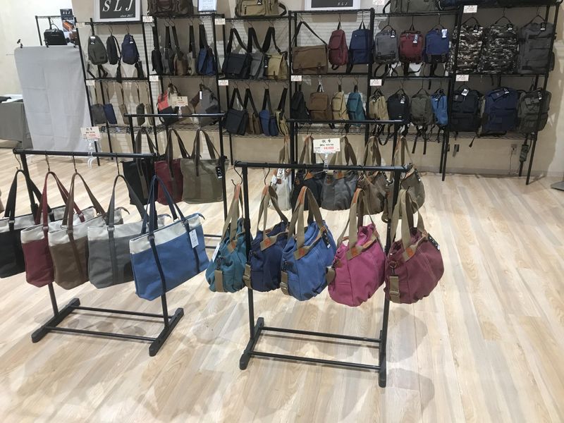 エスエルジャパン株式会社(SLJ　ららぽーと湘南平塚店)のアルバイト・バイト求人情報-02