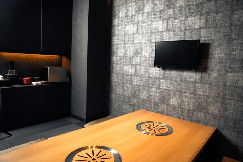 やきにく九　西麻布本店(glam株式会社)のアルバイト・バイト求人情報-02