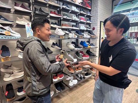 skechers(スケッチャーズ)　心斎橋店のアルバイト・バイト求人情報-03