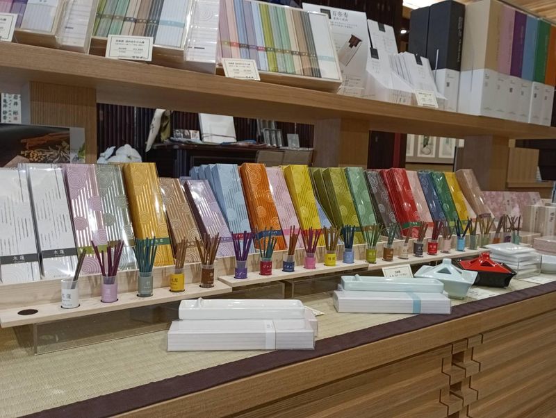 香彩堂　広尾店のアルバイト・バイト求人情報-02