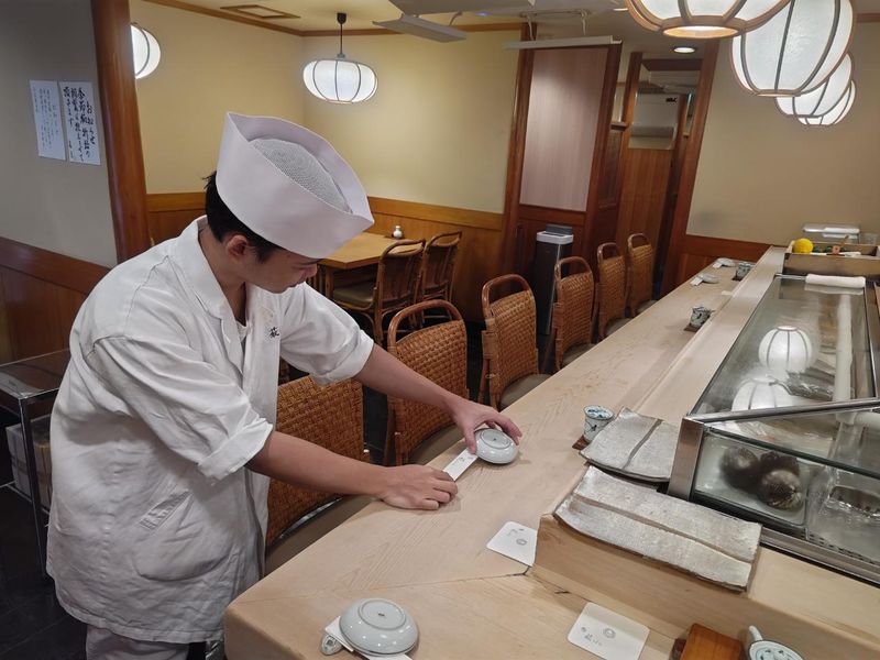 鮨 萩はらのアルバイト・バイト求人情報-04