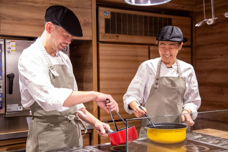 矢澤チキン 東京ミッドタウン店のアルバイト・バイト求人情報-04