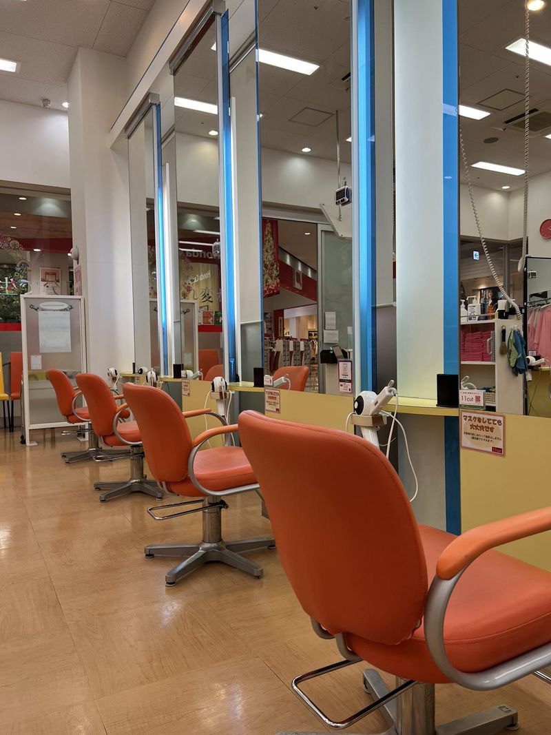 イレブンカット　MARK IS静岡店のアルバイト・バイト求人情報-05