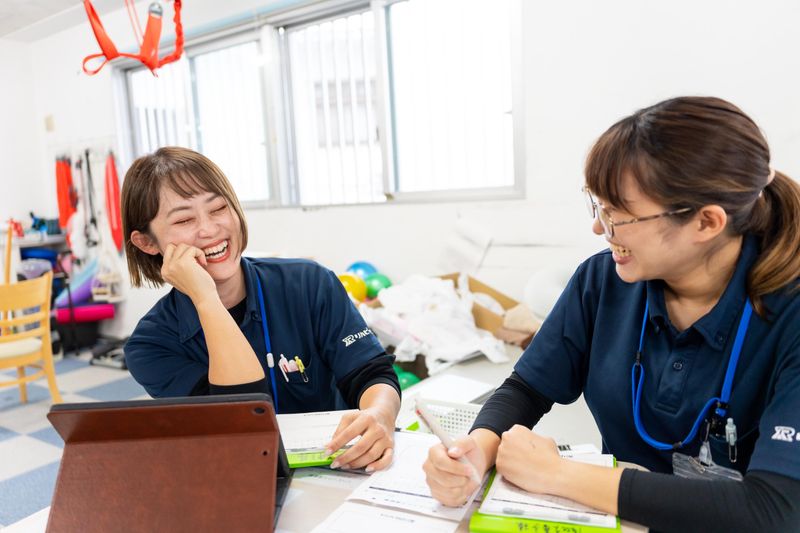 株式会社ベストライフ　リハビリ特化型デイサービスリハビックス那覇店のアルバイト・バイト求人情報-03
