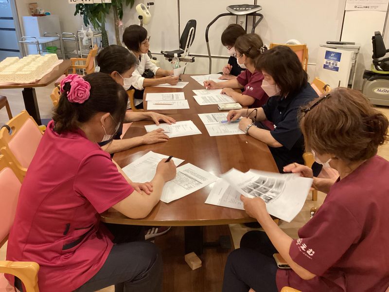 えむデイサービスサロンのアルバイト・バイト求人情報-02