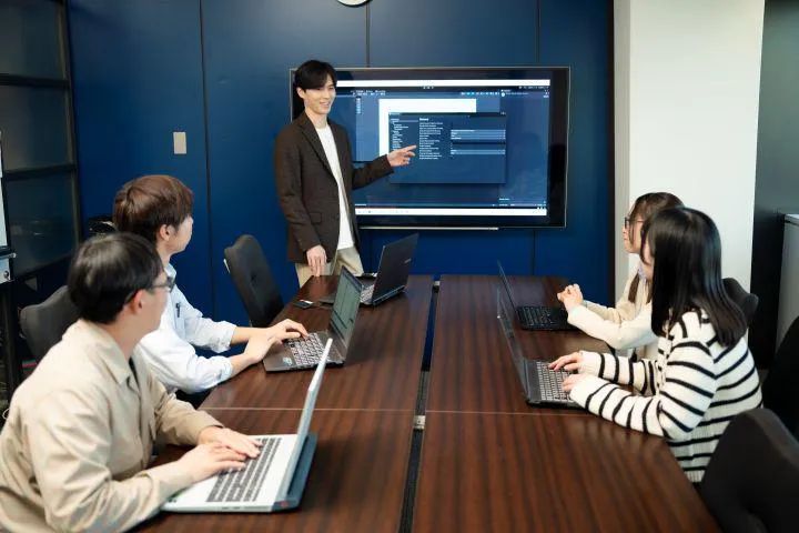 ≪オンライン≫若手先輩社員との座談会&会社説明会