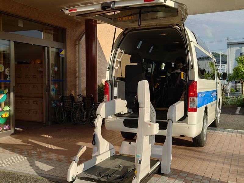 株式会社ニチイ学館