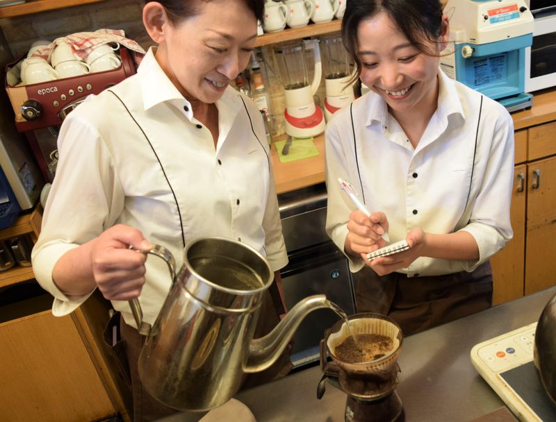 アーリーブルーメル旭町店のアルバイト・バイト求人情報-02