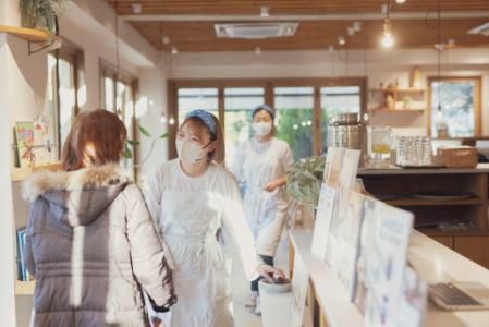 つばめパン&Milk 志段味店のアルバイト・バイト求人情報-02