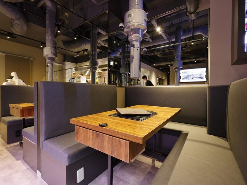 ヨプの王豚塩焼　心斎橋店のアルバイト・バイト求人情報-02
