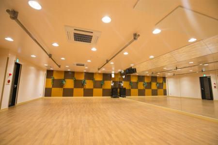 スポーツクラブヘミング　出町のアルバイト・バイト求人情報-03