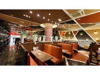 グランブッフェ　イオンモール千葉ニュータウン店のアルバイト・バイト求人情報-04