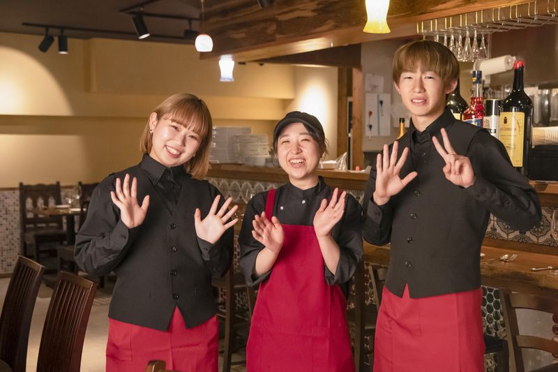 Seafood bar Ermitage 横浜鶴屋町店/株式会社ココロオドルのアルバイト・バイト求人情報-03