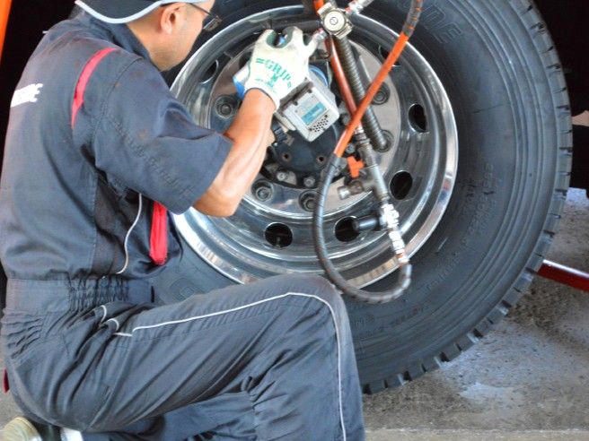 有限会社　うるし山タイヤの求人・転職情報