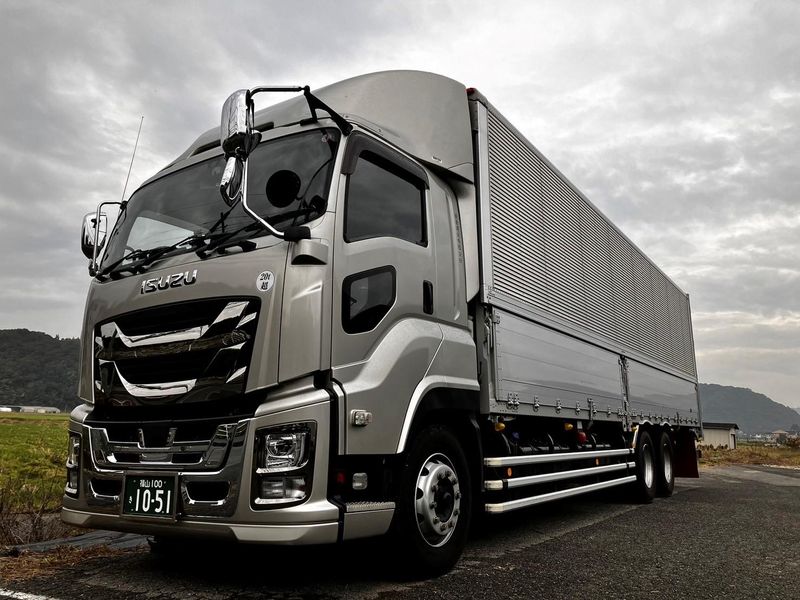 新倉運送有限会社の求人・転職情報