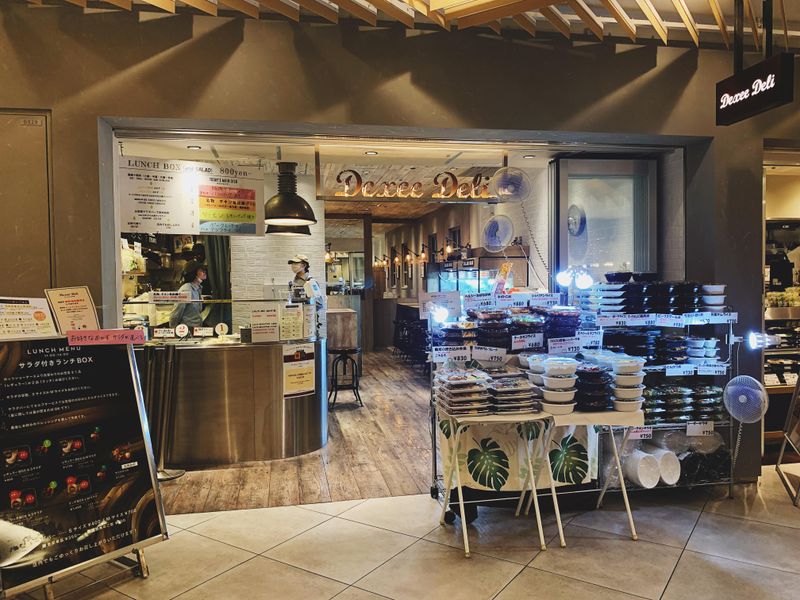 DexeeDeli アークヒルズ店のアルバイト・バイト求人情報-02