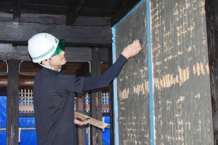 社寺建築の左官職人(左官経験者)