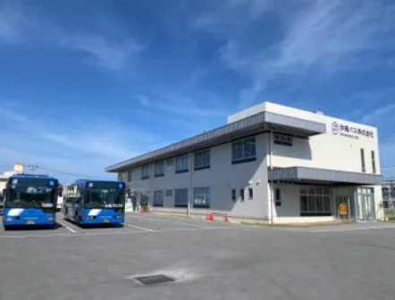沖縄バス株式会社　豊見城営業所 輸送部