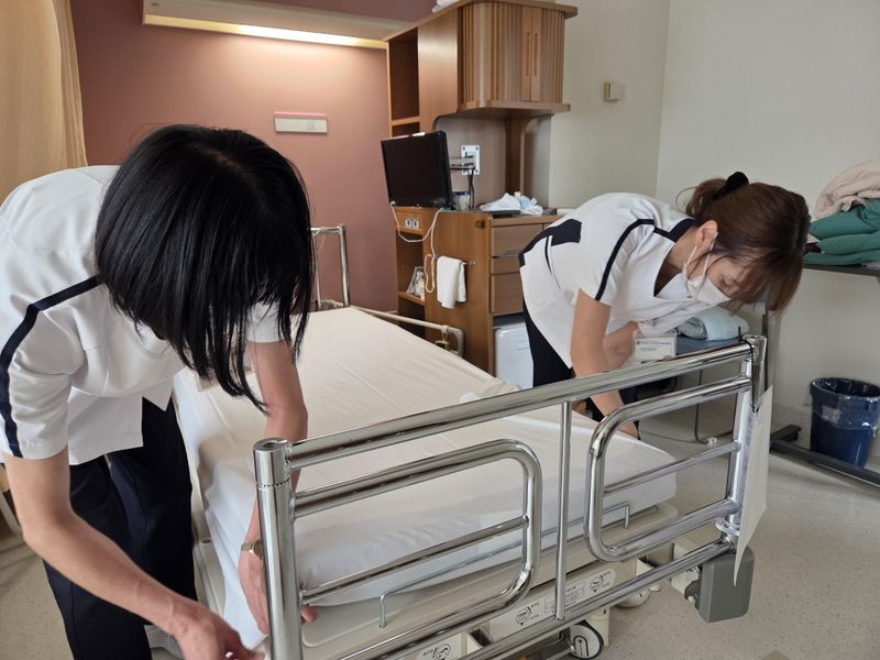 旭川医科大学病院(ワタキューセイモア株式会社)のアルバイト・バイト求人情報-03