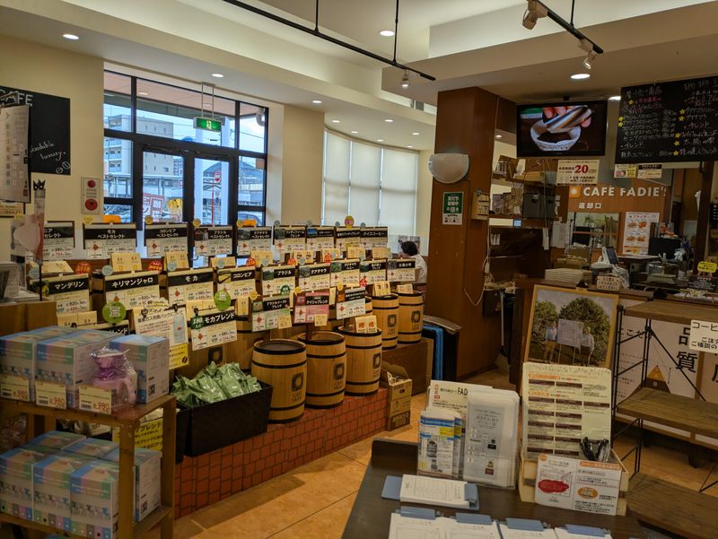 カフェファディ　下関店のアルバイト・バイト求人情報-05