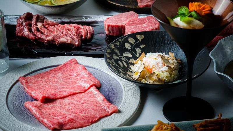 和牛薬膳火鍋 FOODLAB 築地 /株式会社kampo labのアルバイト・バイト求人情報-03